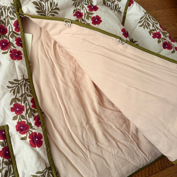 ANTHROPOLOGIE Cream Quilted Jacket with Pink Floral Print and Olive Trim - Picture 4 of 6